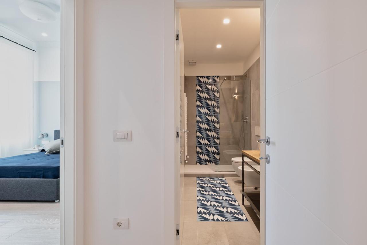 Appartamento Fontana di Trevi!! Comfy&Elegant 2bed 2bath Roma Esterno foto