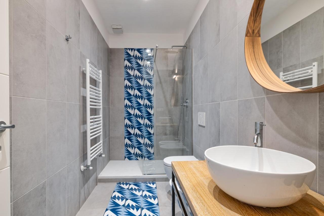Appartamento Fontana di Trevi!! Comfy&Elegant 2bed 2bath Roma Esterno foto