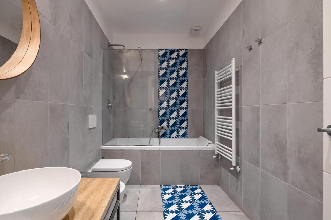 Appartamento Fontana di Trevi!! Comfy&Elegant 2bed 2bath Roma Esterno foto